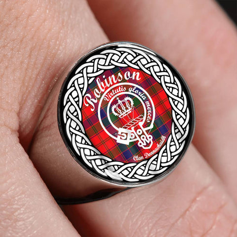 Image of Robinson Crest Clan Tartan Ring Scottish